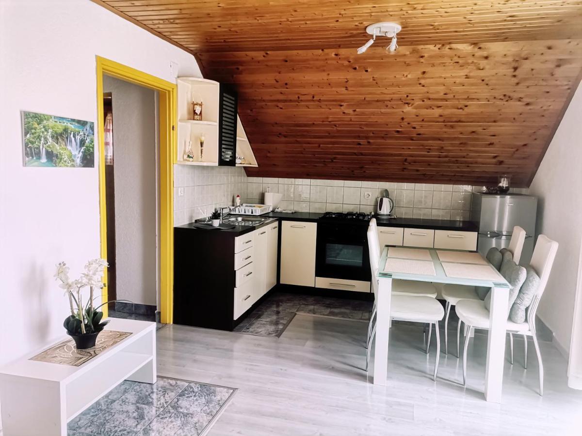 Apartment Dolores Smoljanac Eksteriør bilde